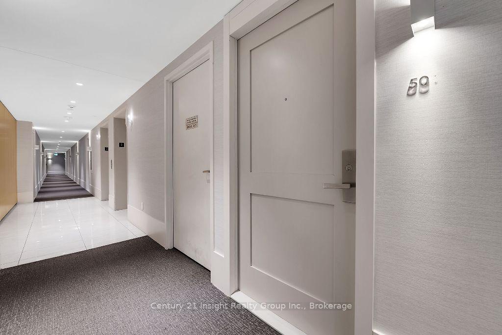 1 Bedroom Condo at 10 Gibbs,  Toronto For sale