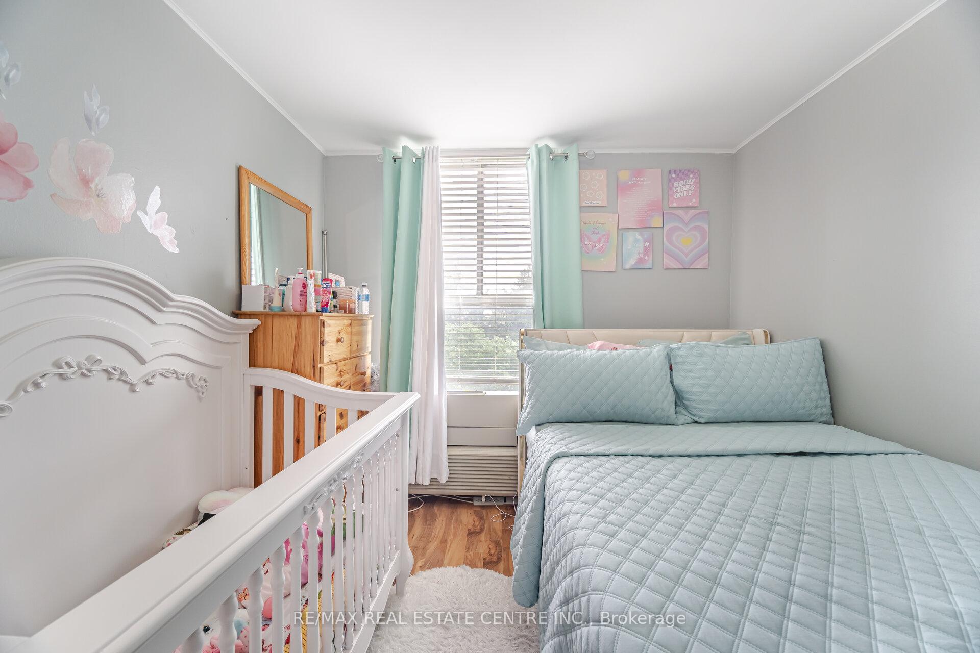 2 Bedrooms Condo at 2825 Islington, Toronto For sale
