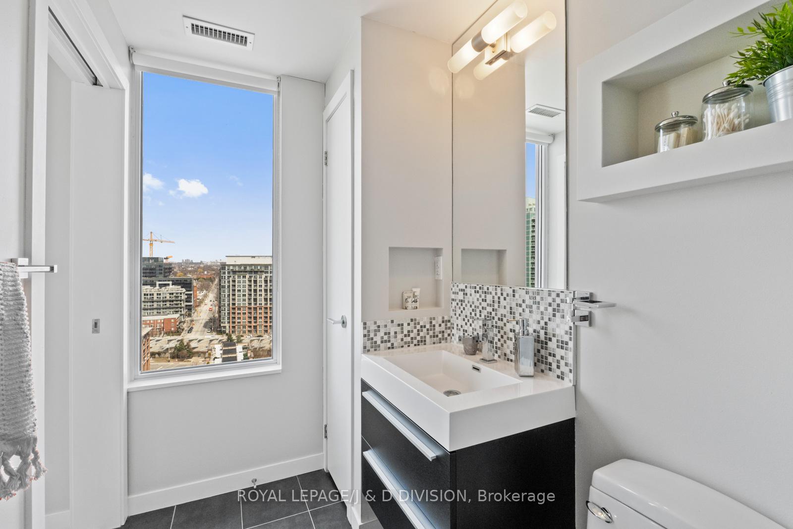 3 Bedrooms Condo at 59 East Liberty,  Toronto For sale