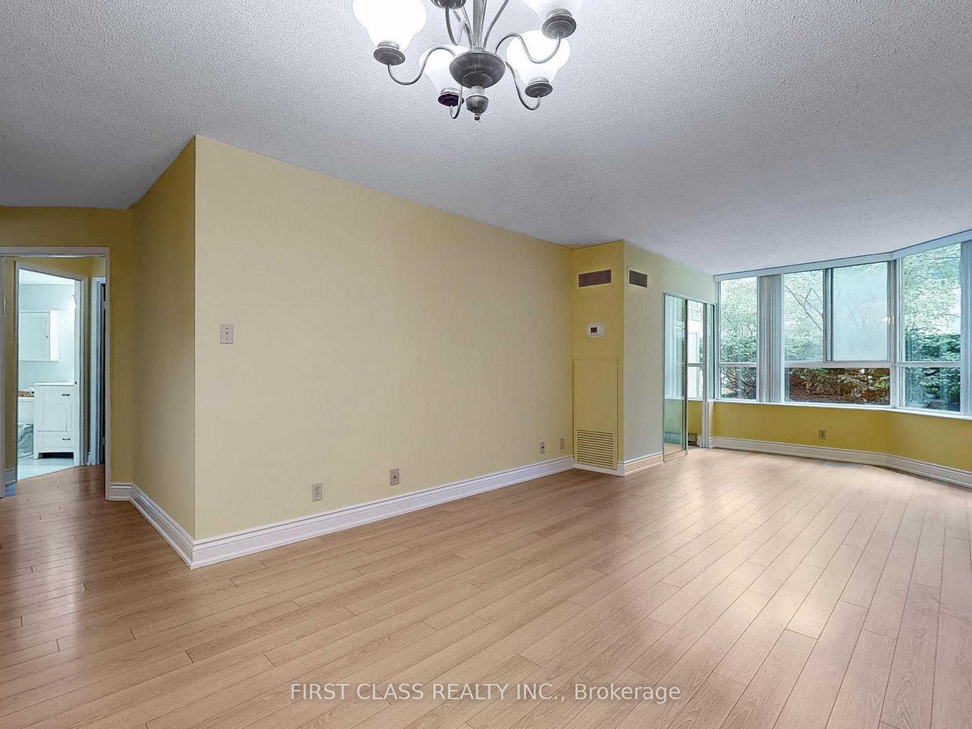 3 Bedrooms Condo at 717 Bay, Toronto For sale