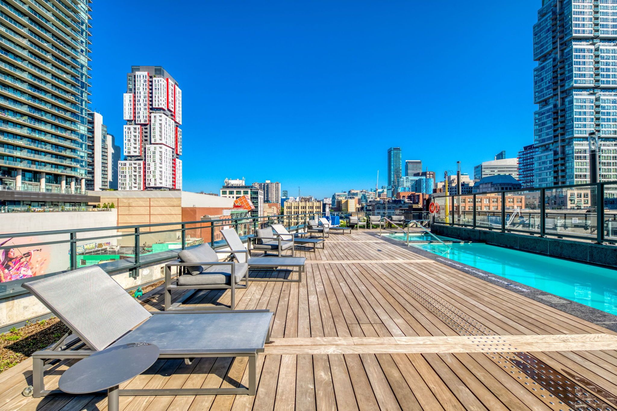 99 John Street 4504