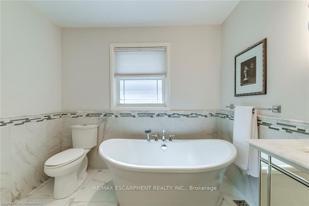4306 Lakeshore Road