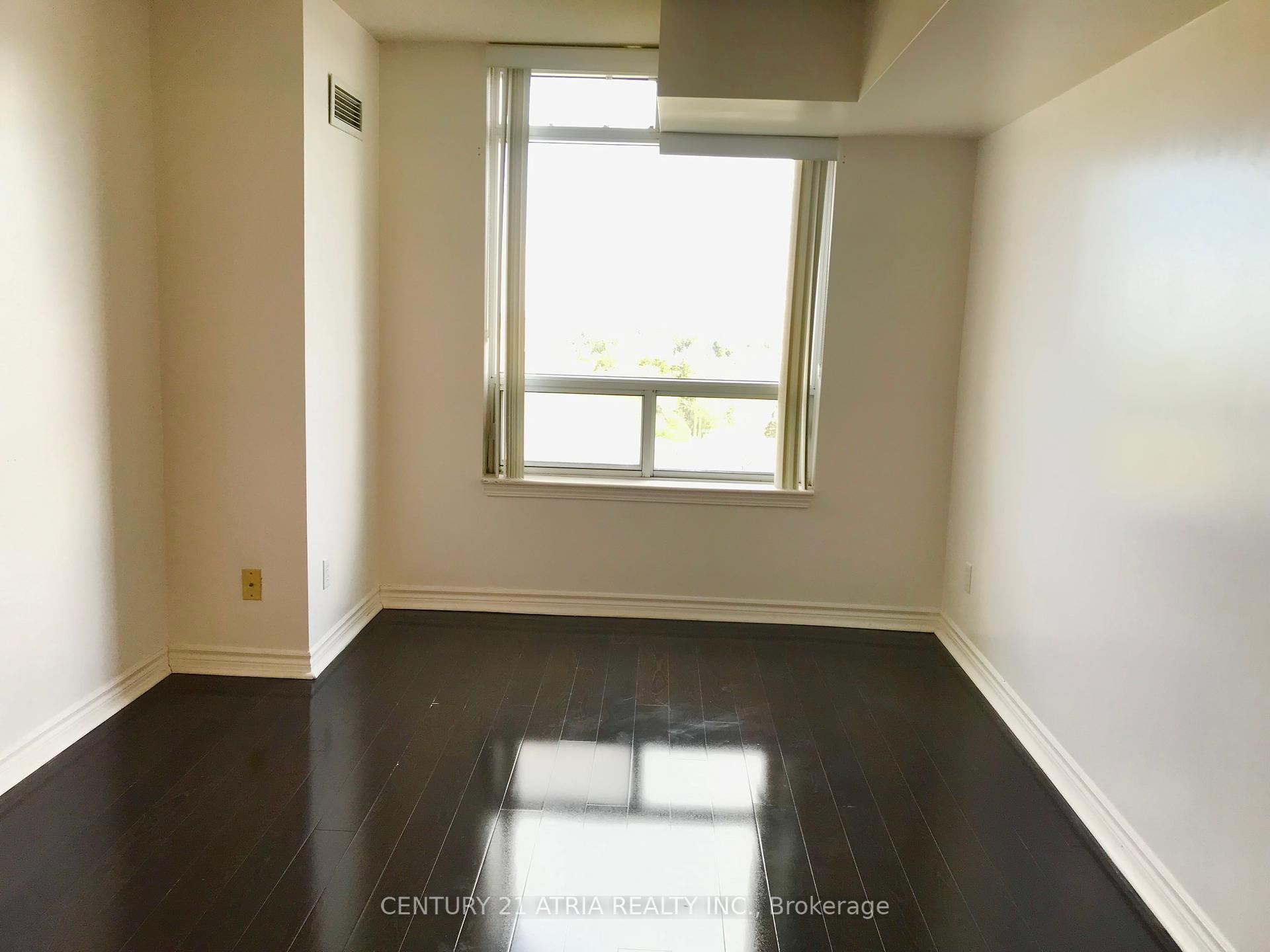 1 Bedroom Condo at 3 Rean, Toronto For sale