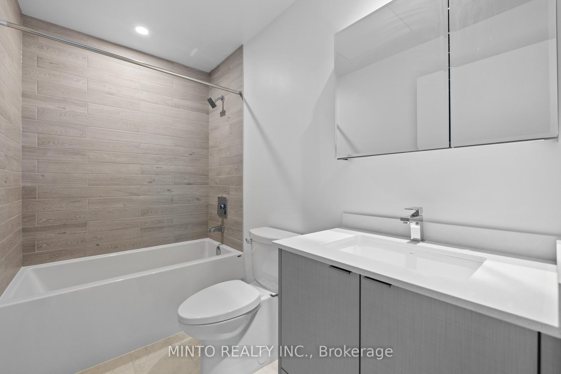 2 Bedrooms Condo at 1928 Lakeshore,  Toronto For sale