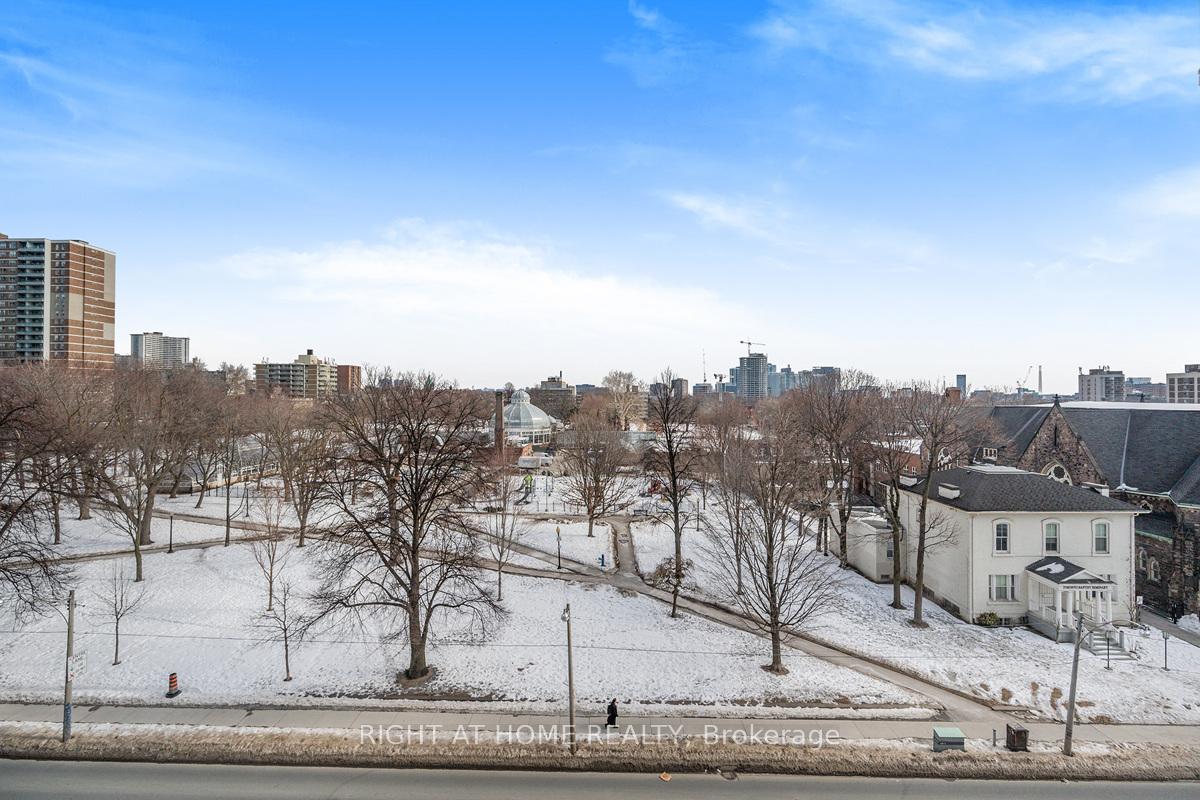 2 Bedrooms Condo at 298 JARVIS,  Toronto For sale