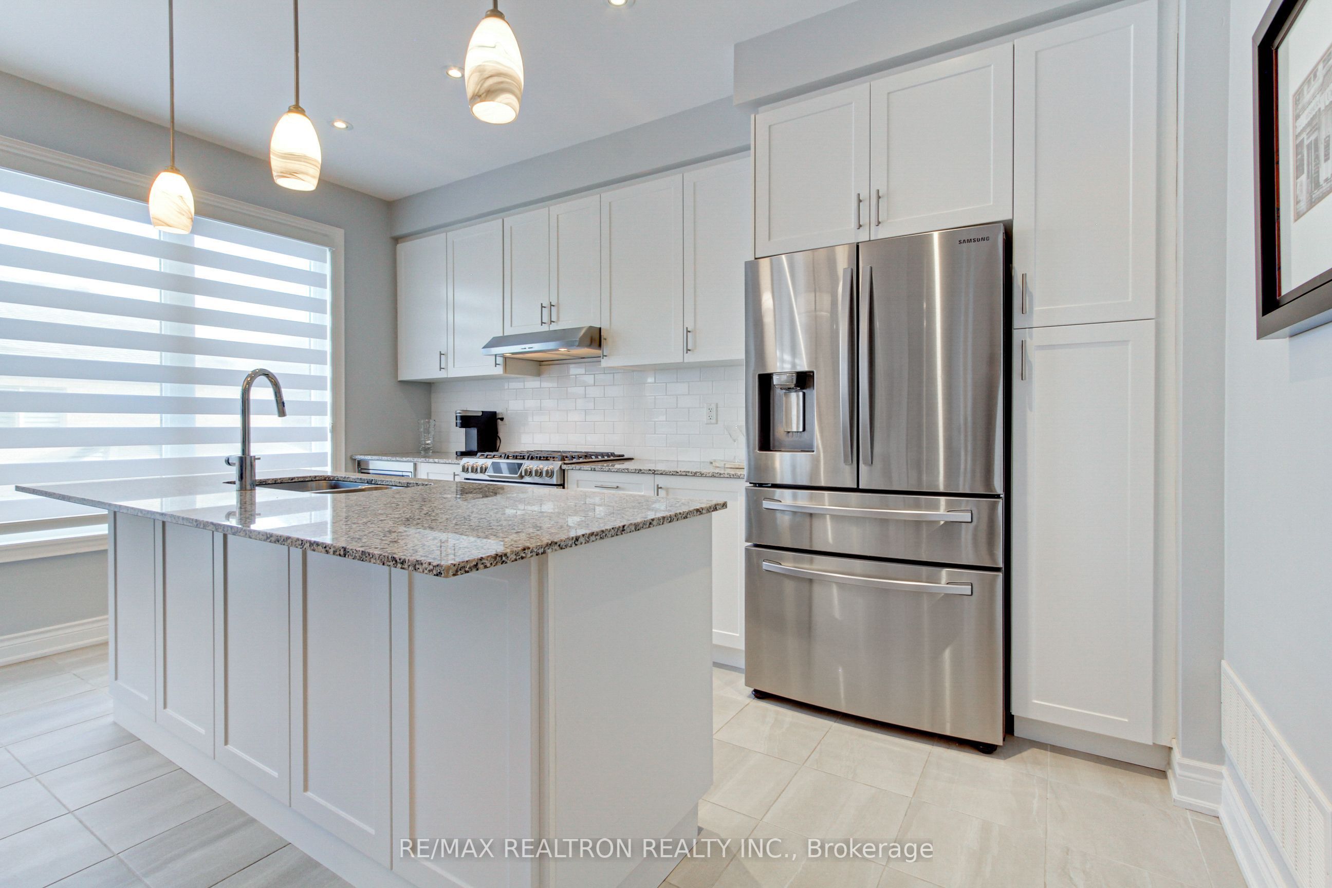11 Beebalm Lane