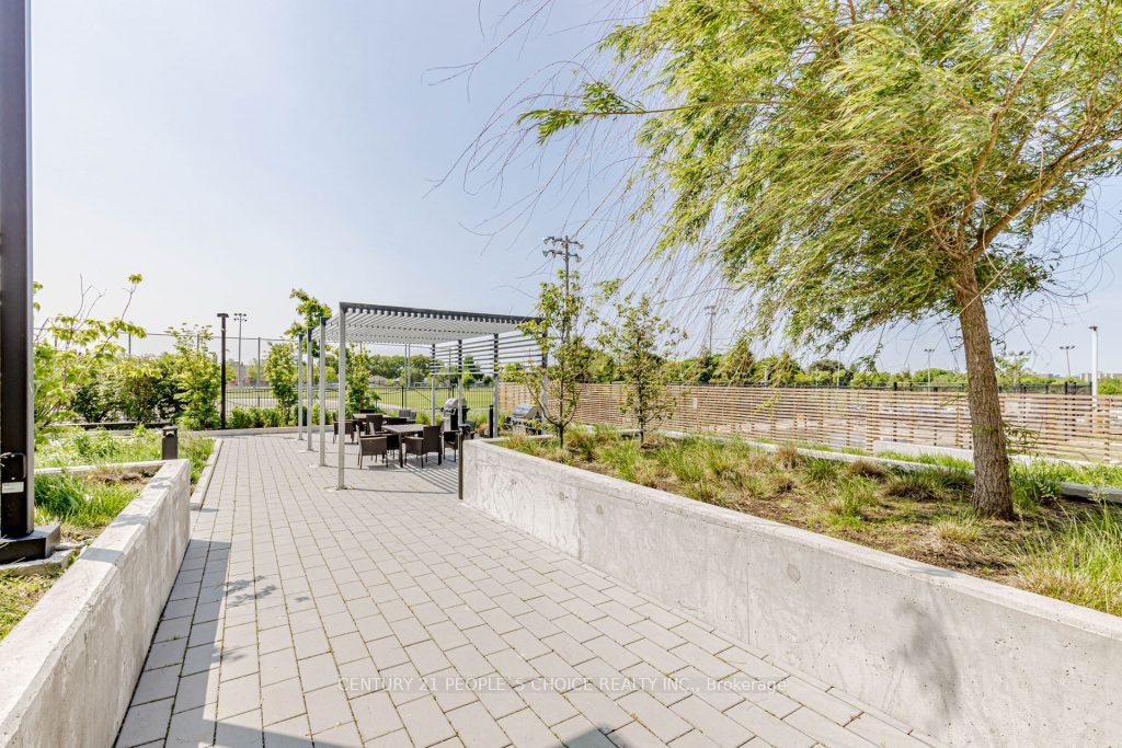 2 Bedrooms Condo at 1461 Lawrence, Toronto For sale