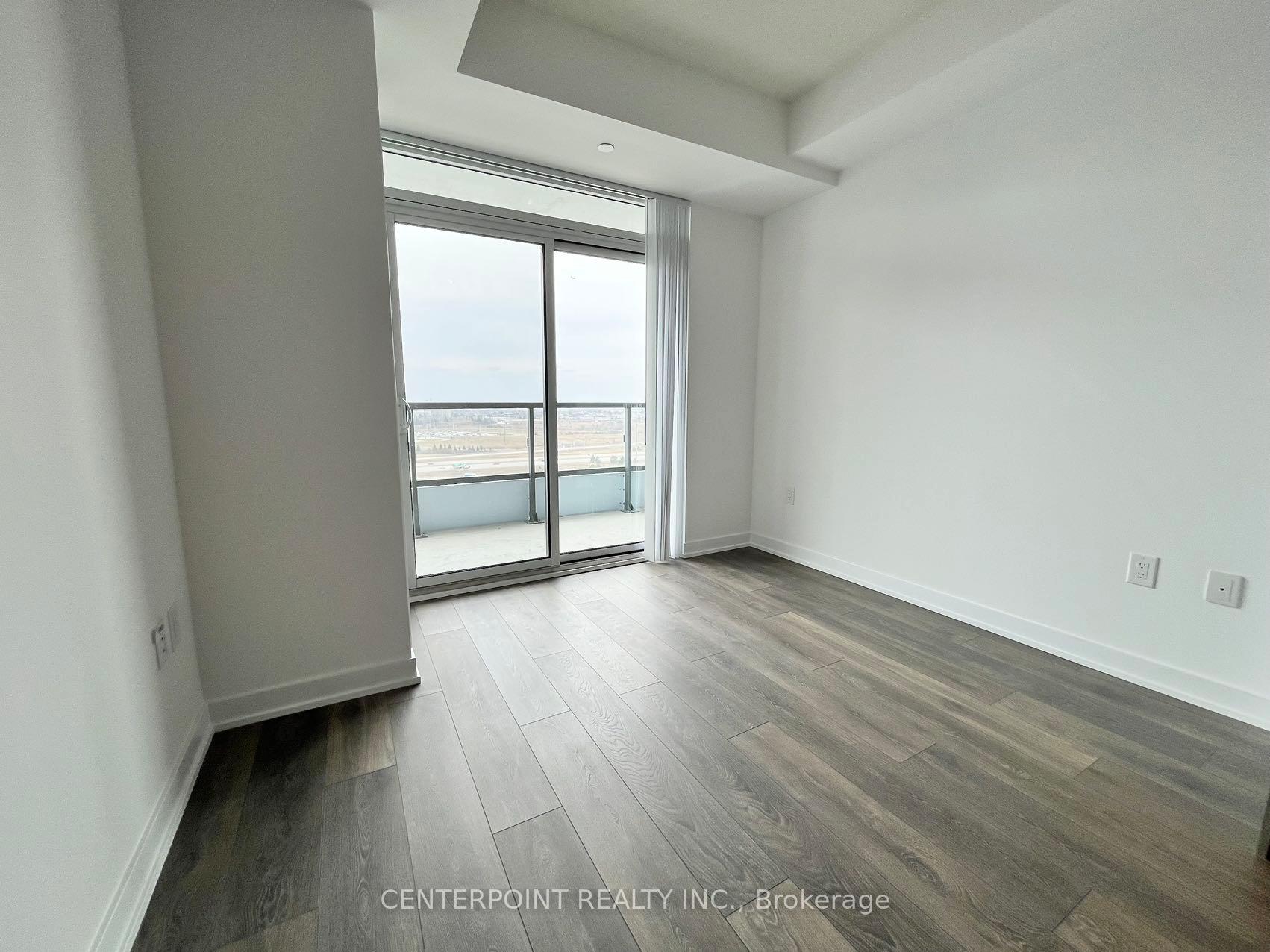2 Bedrooms Condo at 38 Honeycrisp,  Vaughan For sale