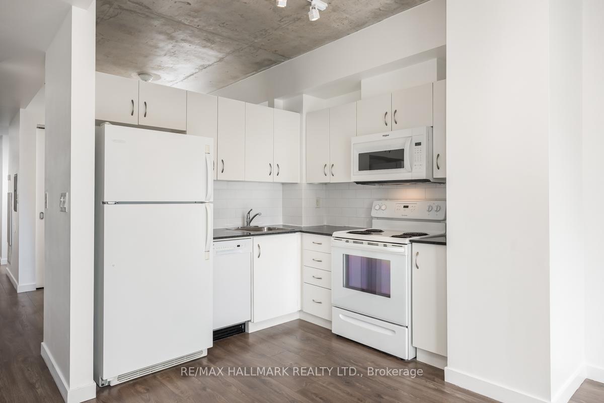 1 Bedroom Condo at 285 Mutual,  Toronto For sale