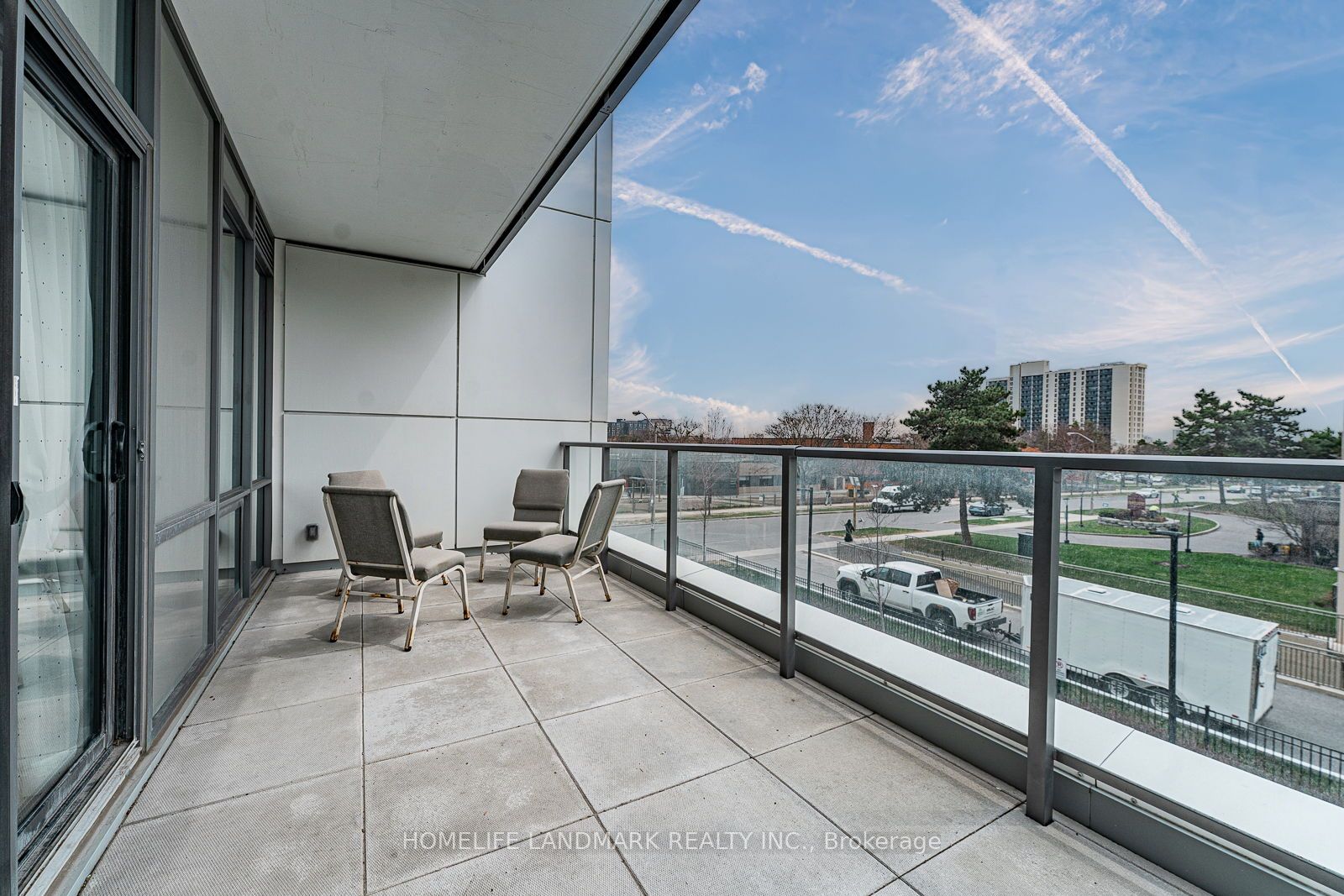 32 Forest Manor Road, #210