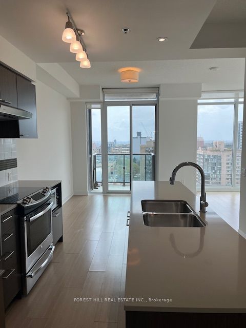 320 Tweedsmuir Avenue, #1202