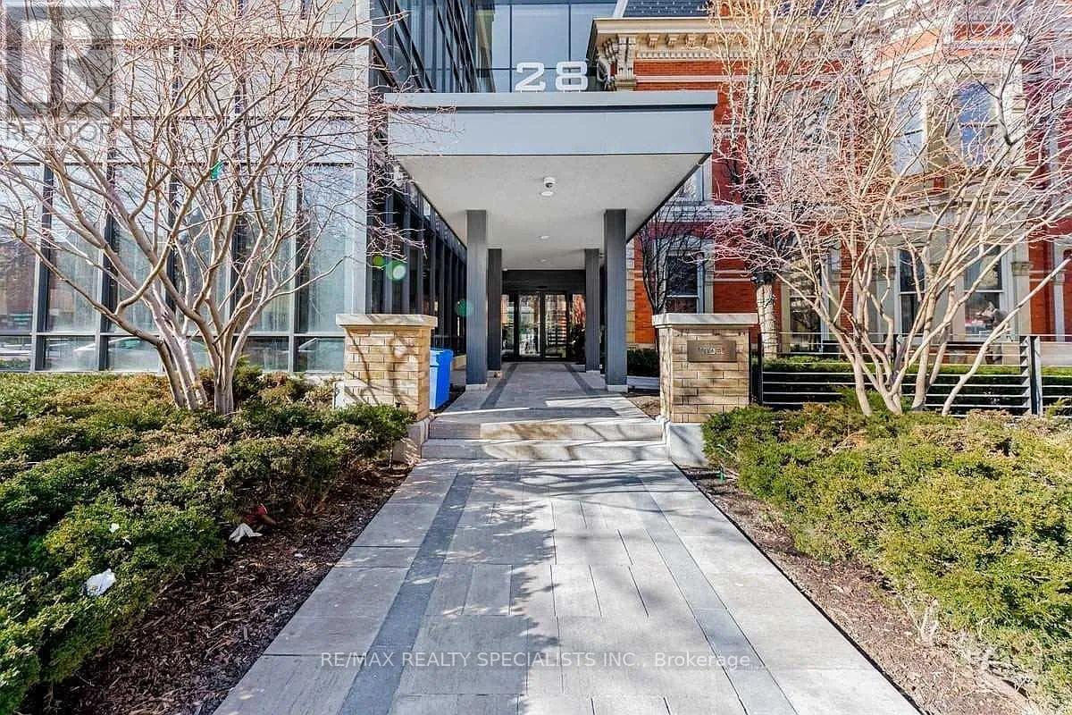 2 Bedrooms Condo at 28 Linden, Toronto For sale