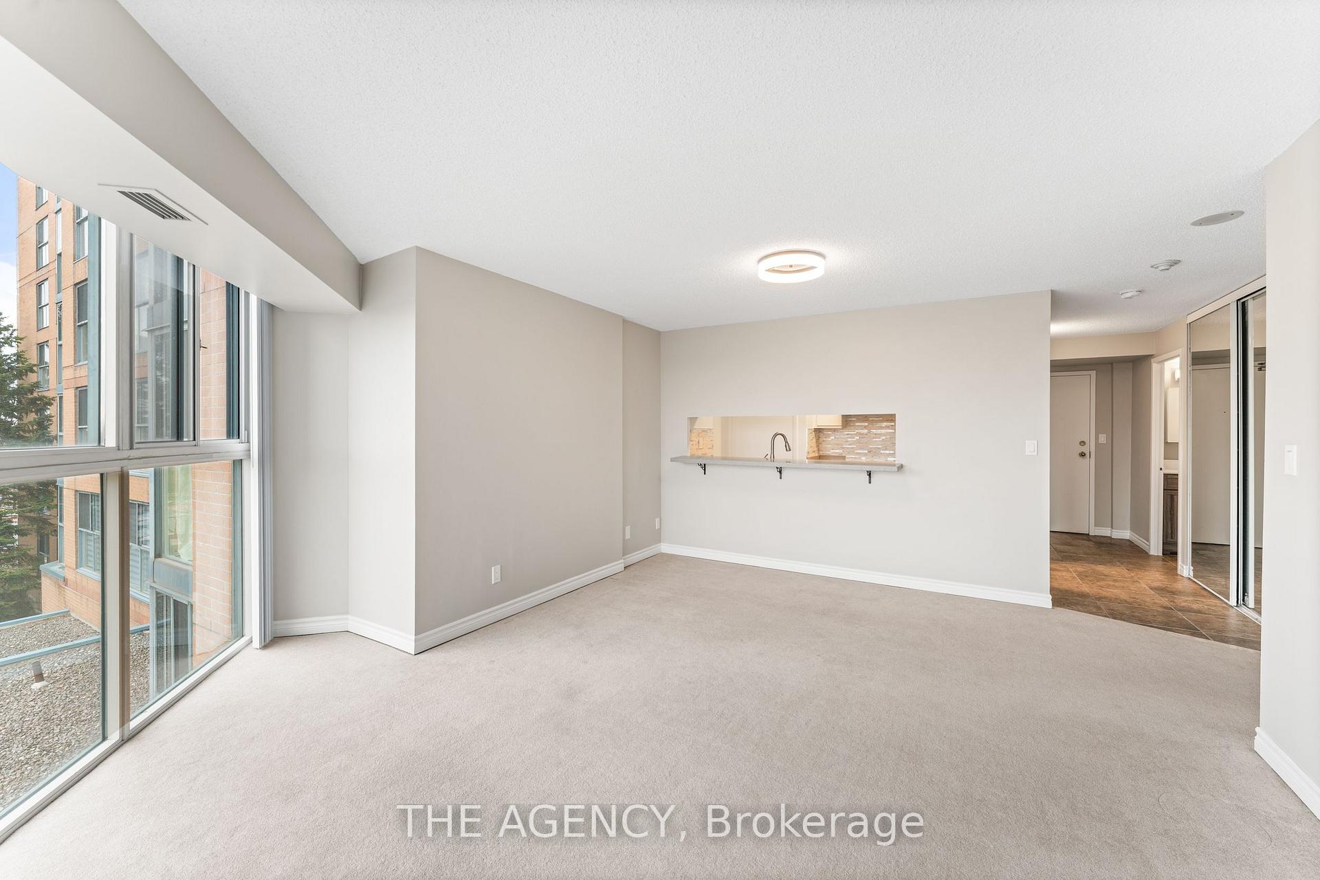 2 Bedrooms Condo at 90 Dale, Toronto For sale