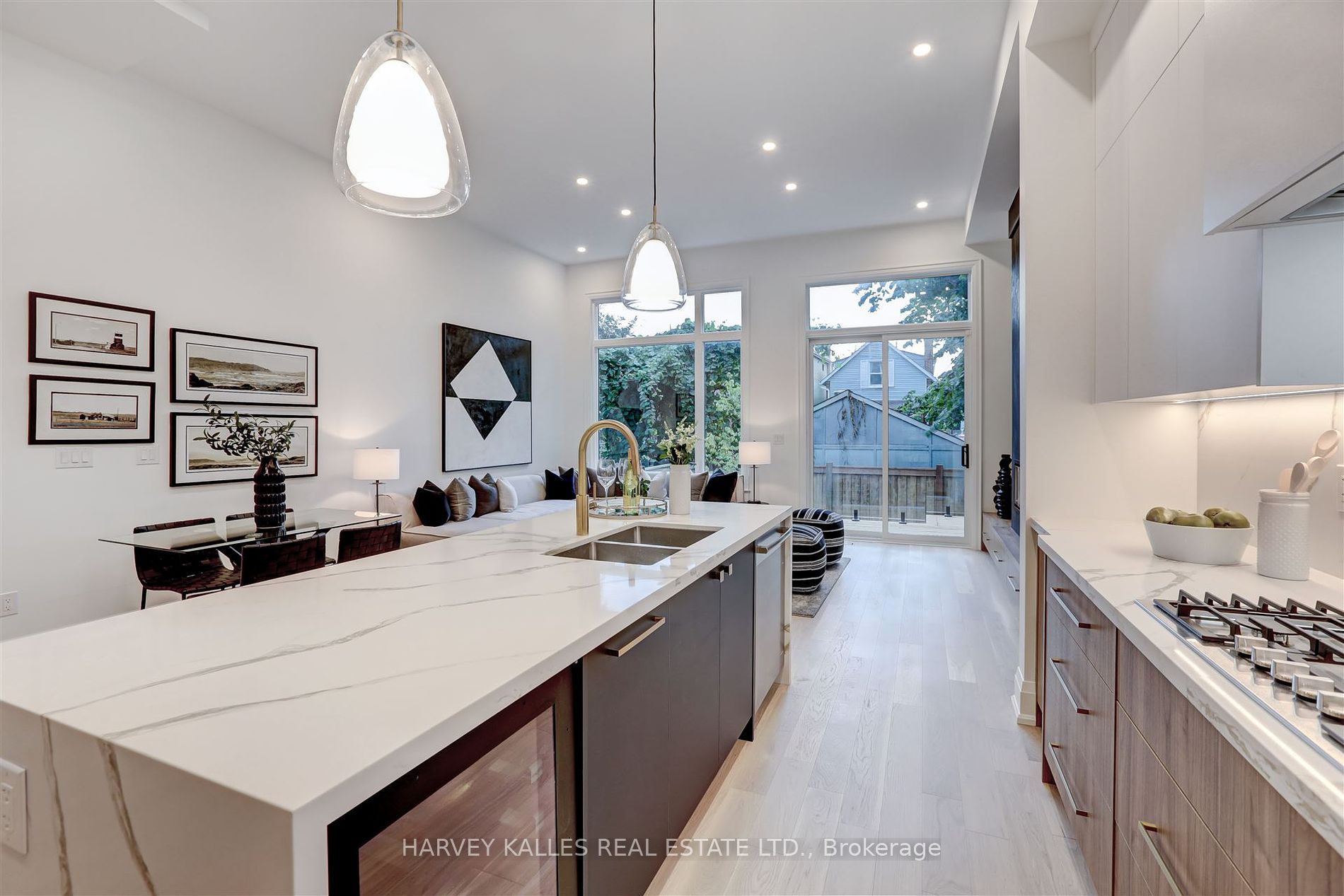 7B Bracebridge Avenue