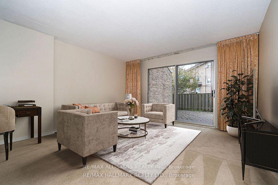 3 Bedrooms Condo at 50 Golf Club, Toronto For sale