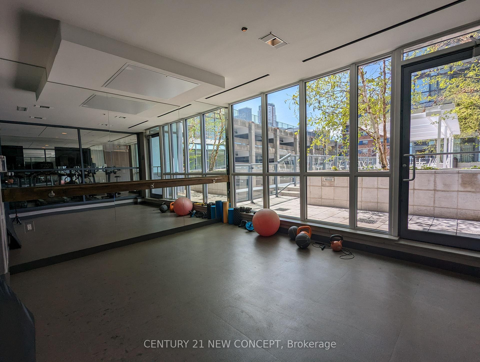 1 Bedroom Condo at 210 Simcoe,  Toronto For sale