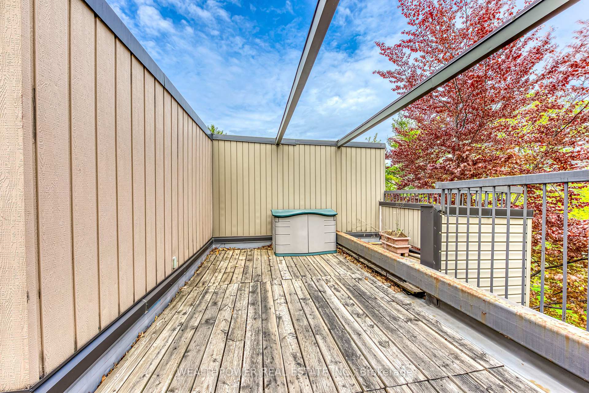 3 Bedrooms Condo at 1250 Marlborough, Oakville For sale