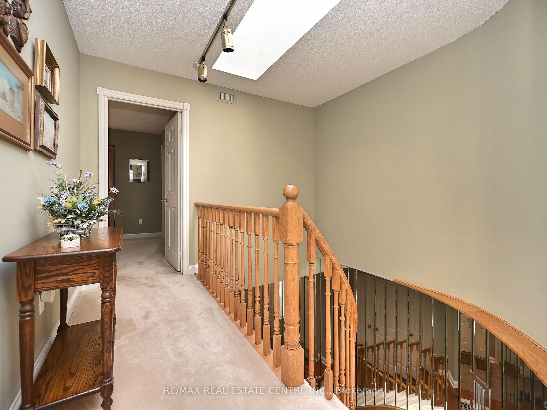 3 Bedrooms Condo at 3587 Kariya, Mississauga For sale