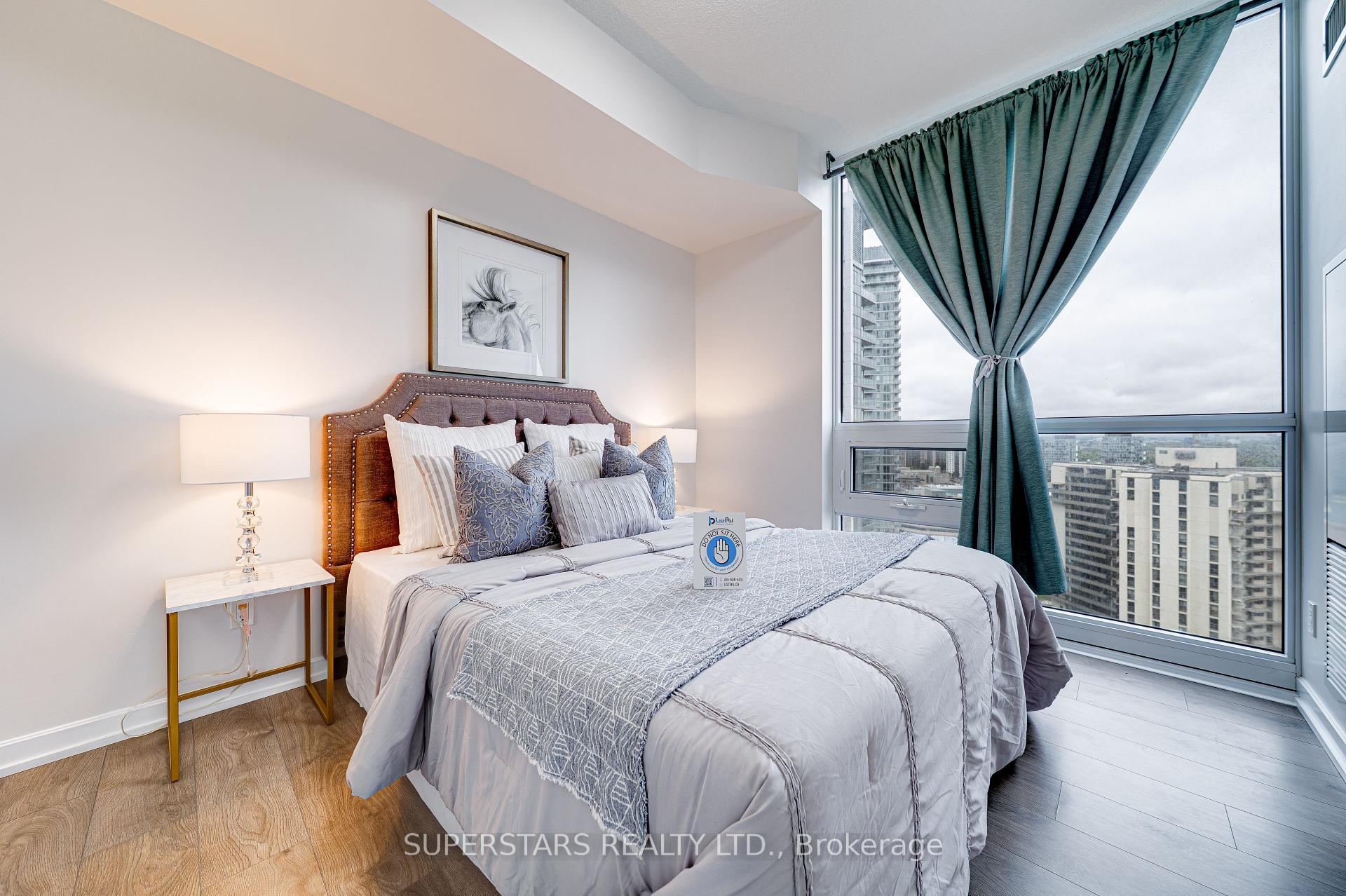 2 Bedrooms Condo at 56 Forest Manor, Toronto For sale