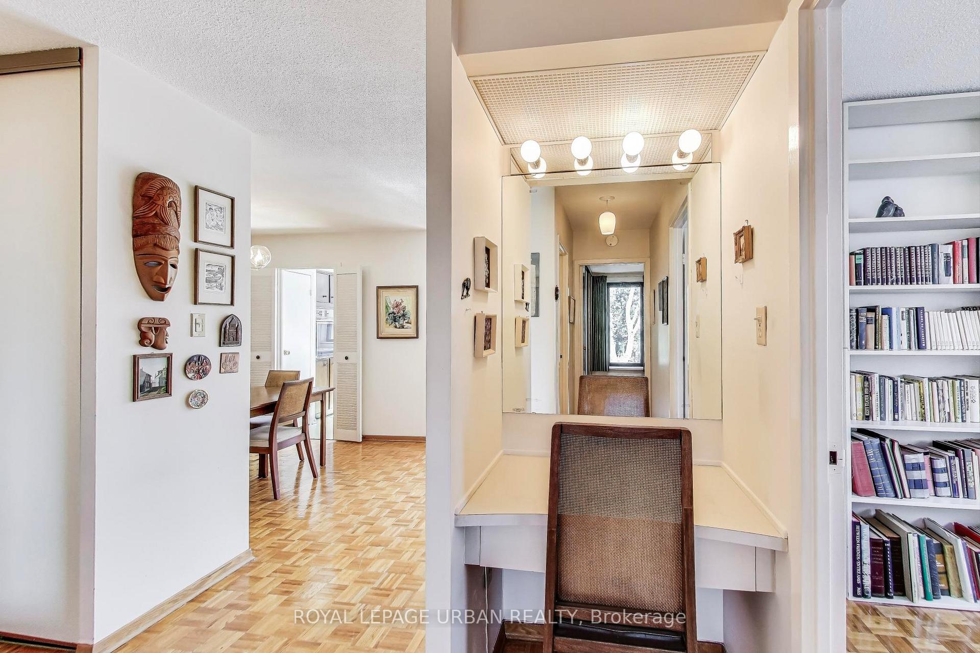 2 Bedrooms Condo at 166 Sherwood, Toronto For sale
