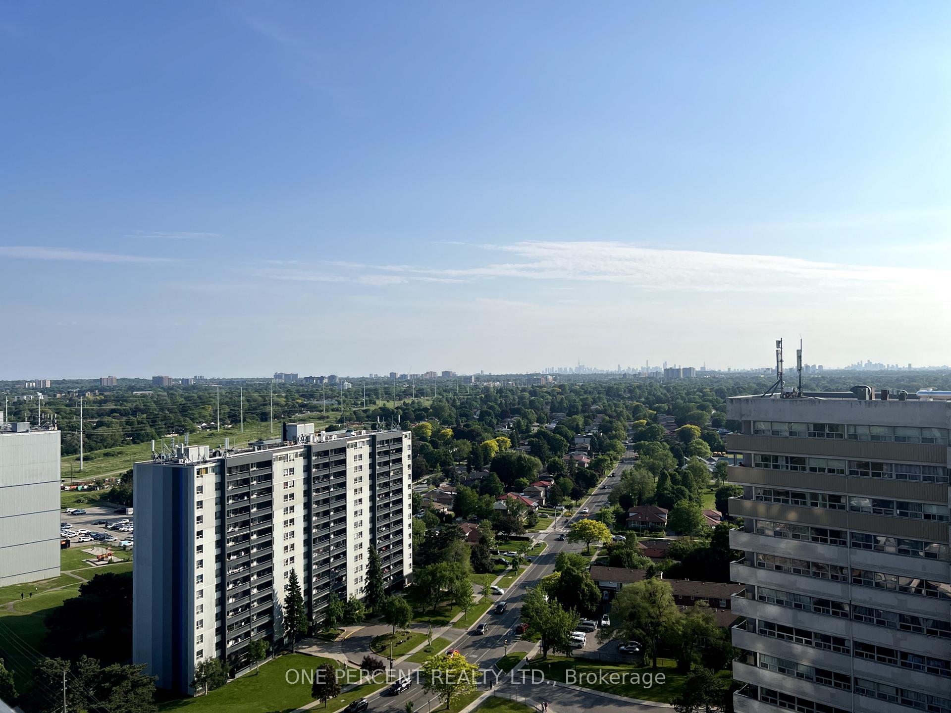 2 Bedrooms Condo at 20 Meadowglen, Toronto For sale
