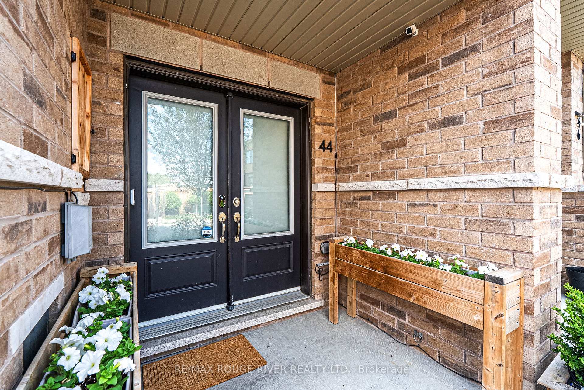 44 Jerseyville Way, Whitby, ON L1N 0L7