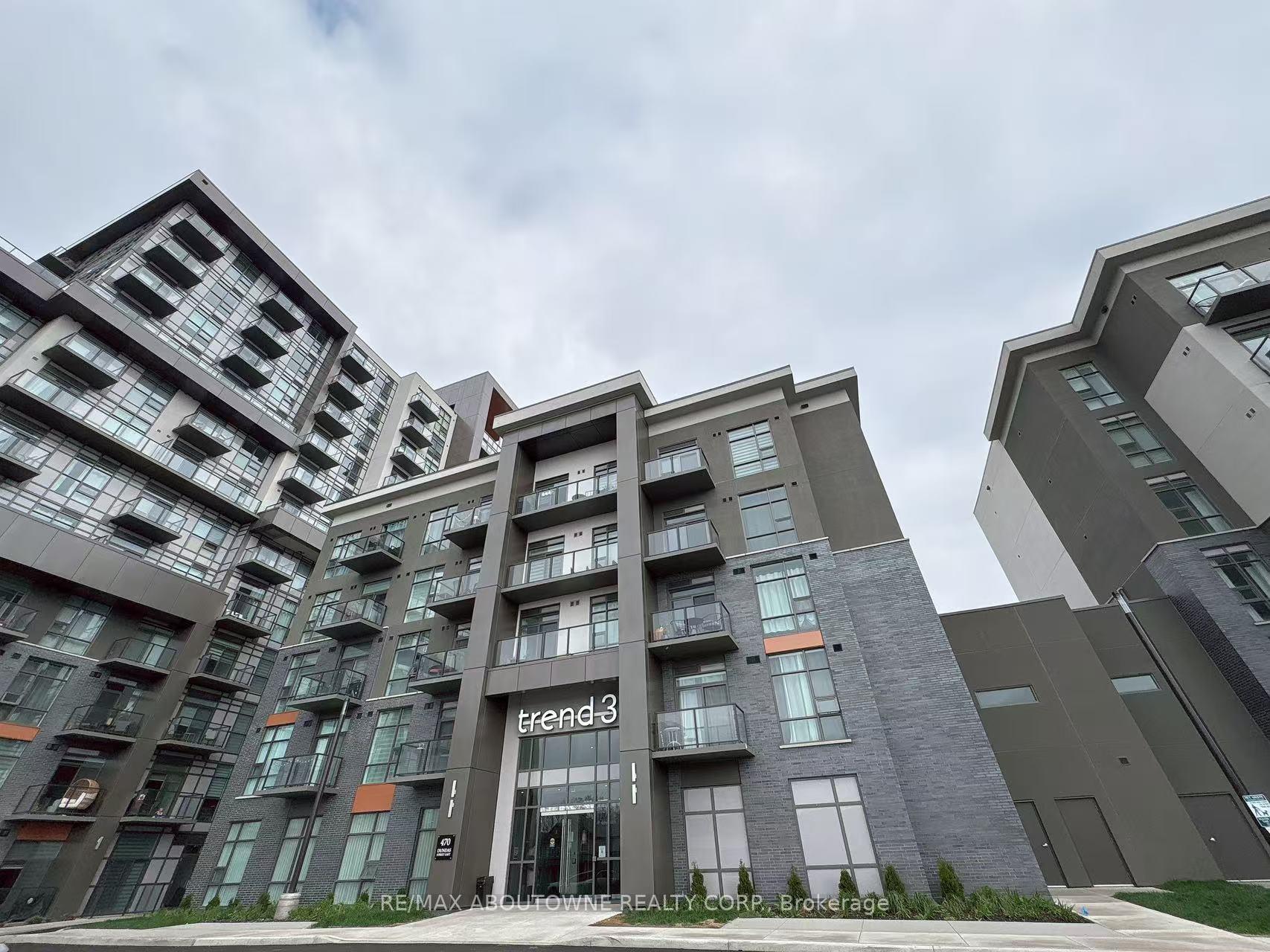 2 Bedrooms Condo at 470 Dundas, Hamilton For sale
