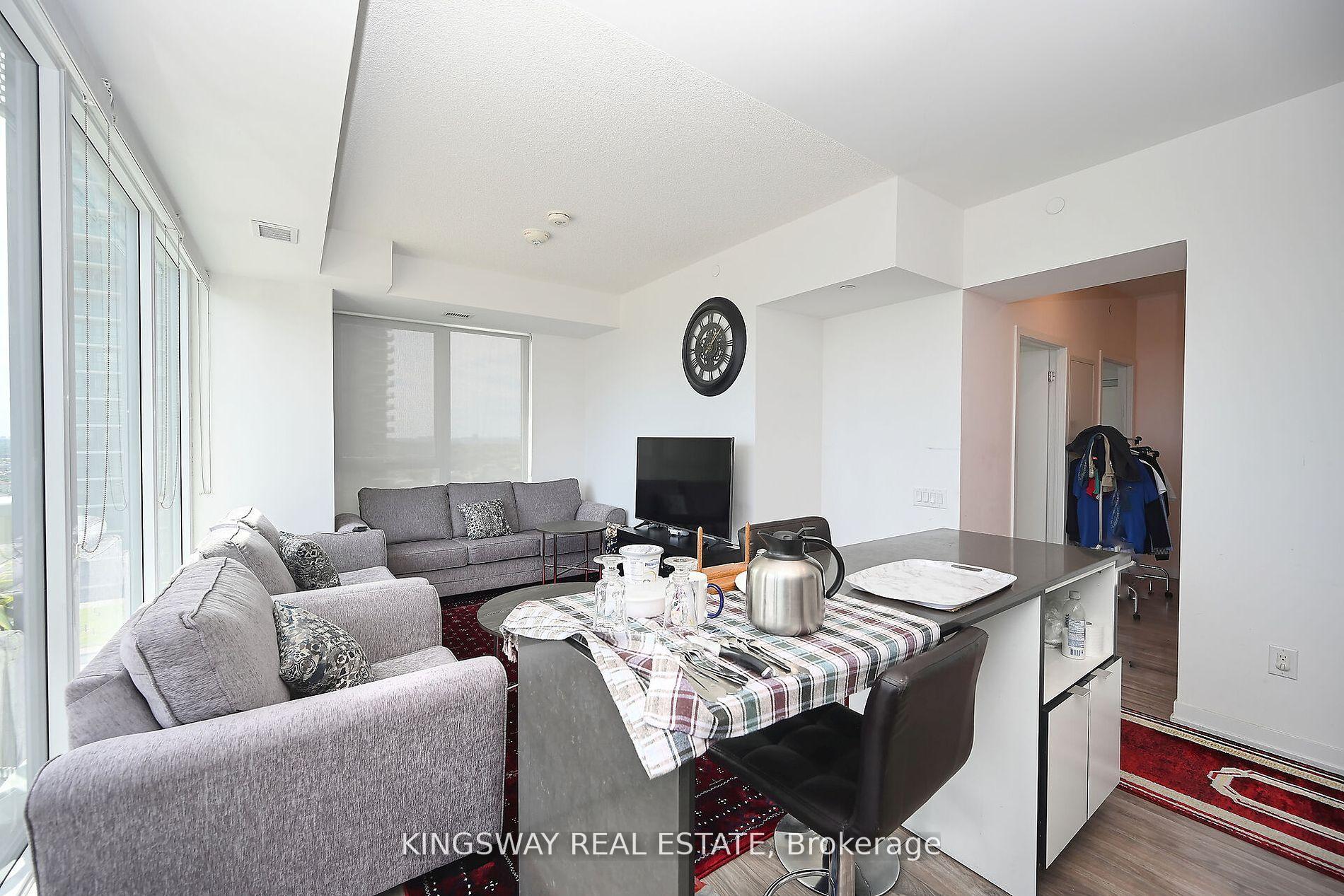 2 Bedrooms Condo at 4065 Confederation, Mississauga For sale