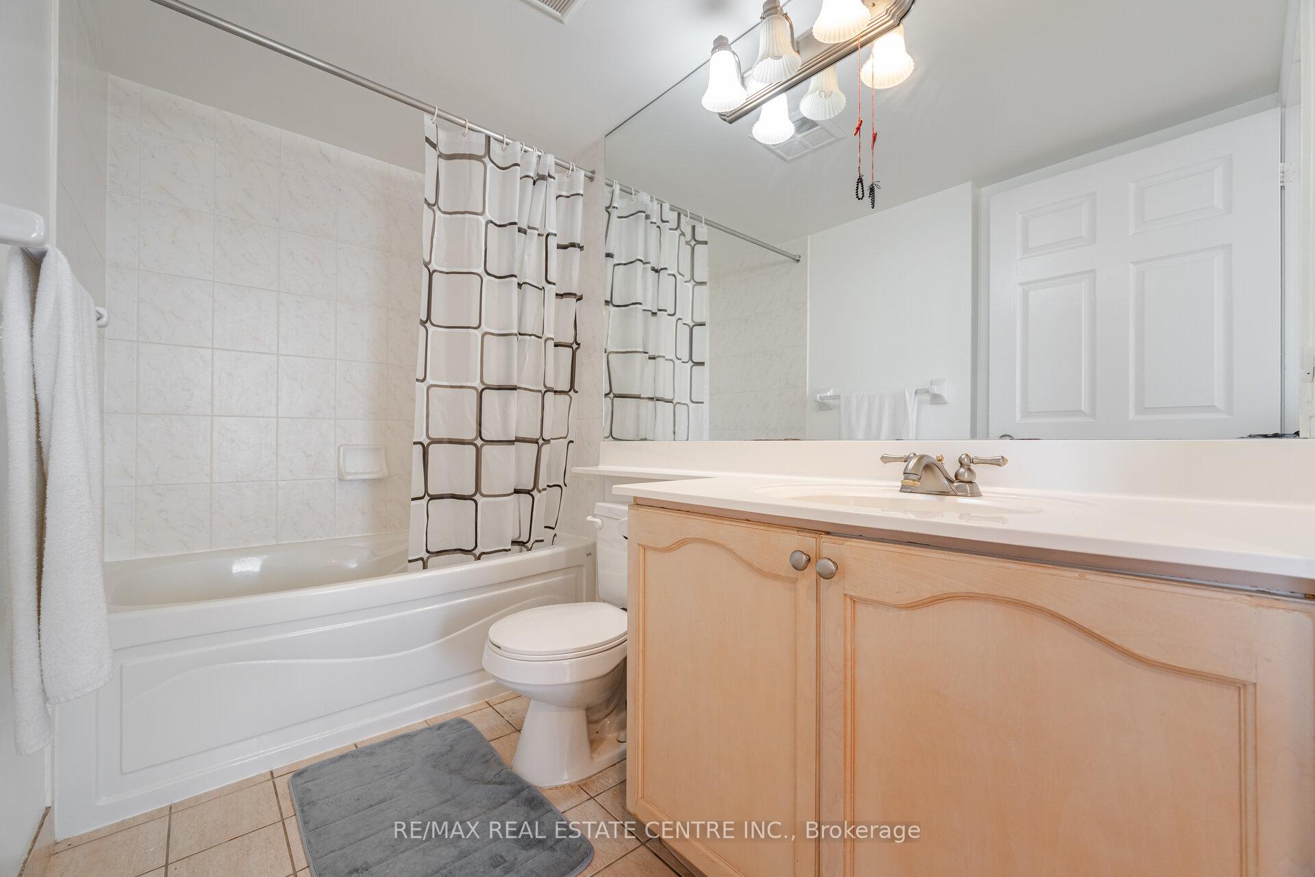 2 Bedrooms Condo at 710 Humberwood, Toronto For sale