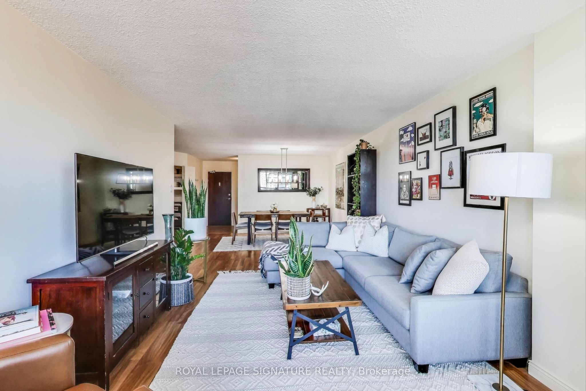 33 Elmhurst Avenue, #2107