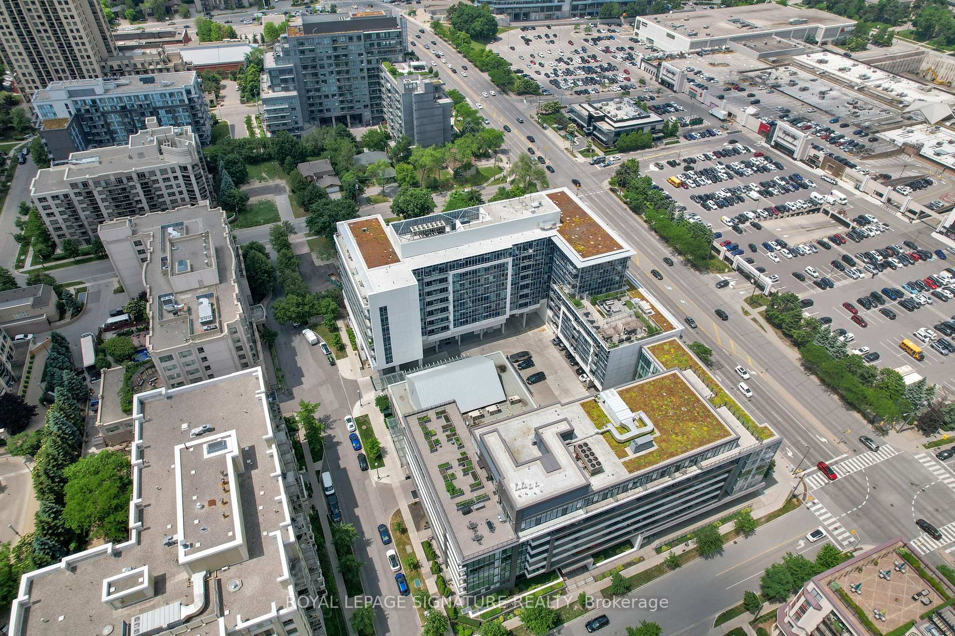 3 Bedrooms Condo at 591 Sheppard, Toronto For sale
