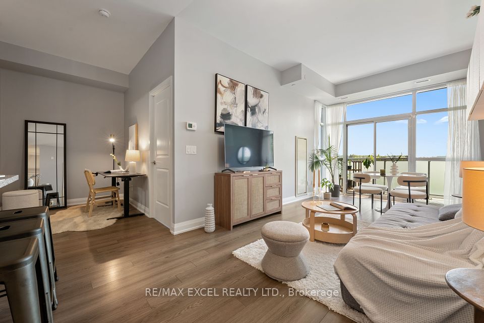8763 Bayview