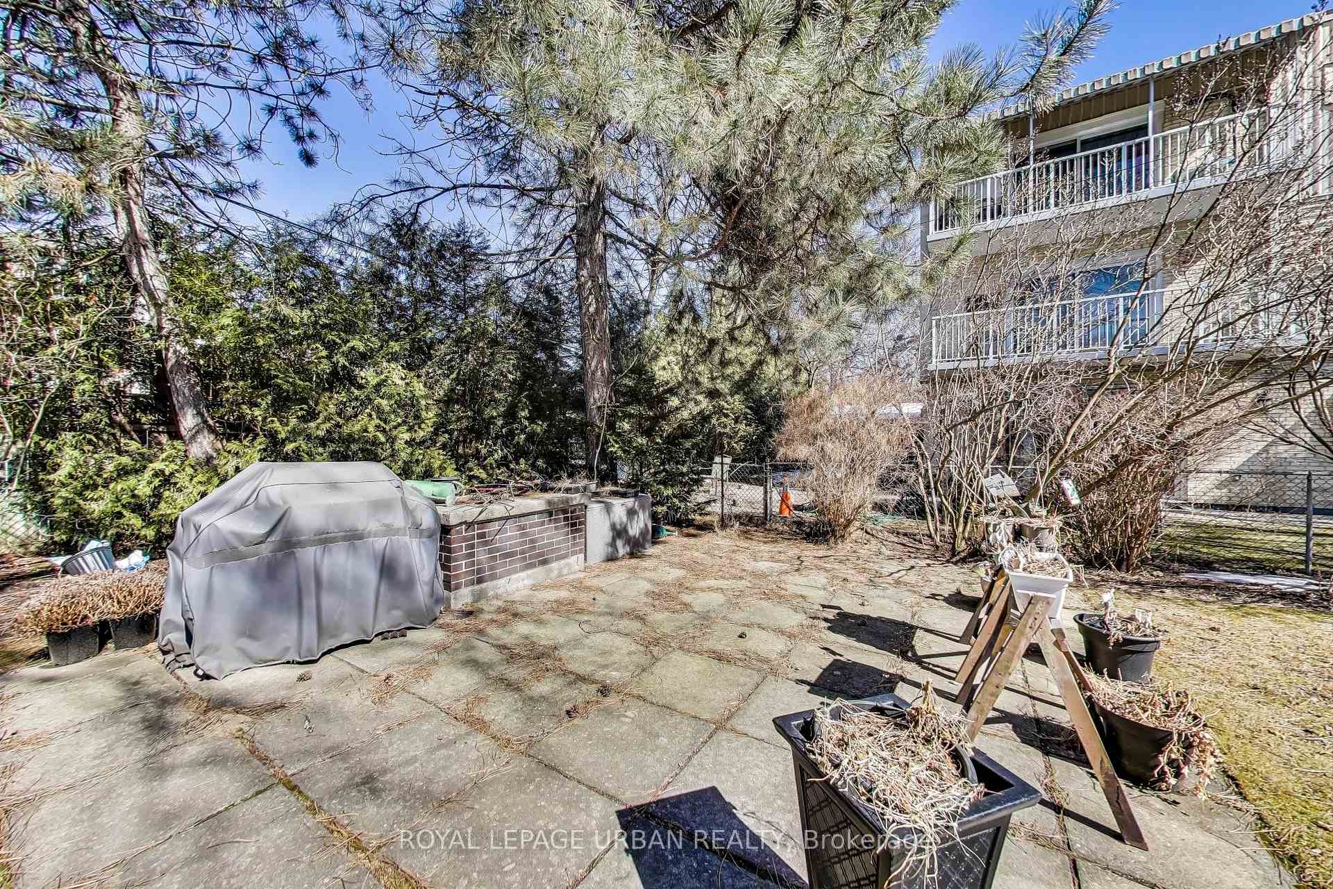 2 Bedrooms Condo at 166 Sherwood, Toronto For sale