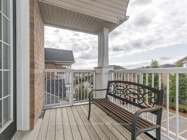 3 Bedrooms Condo at 601 Shoreline,  Mississauga For sale