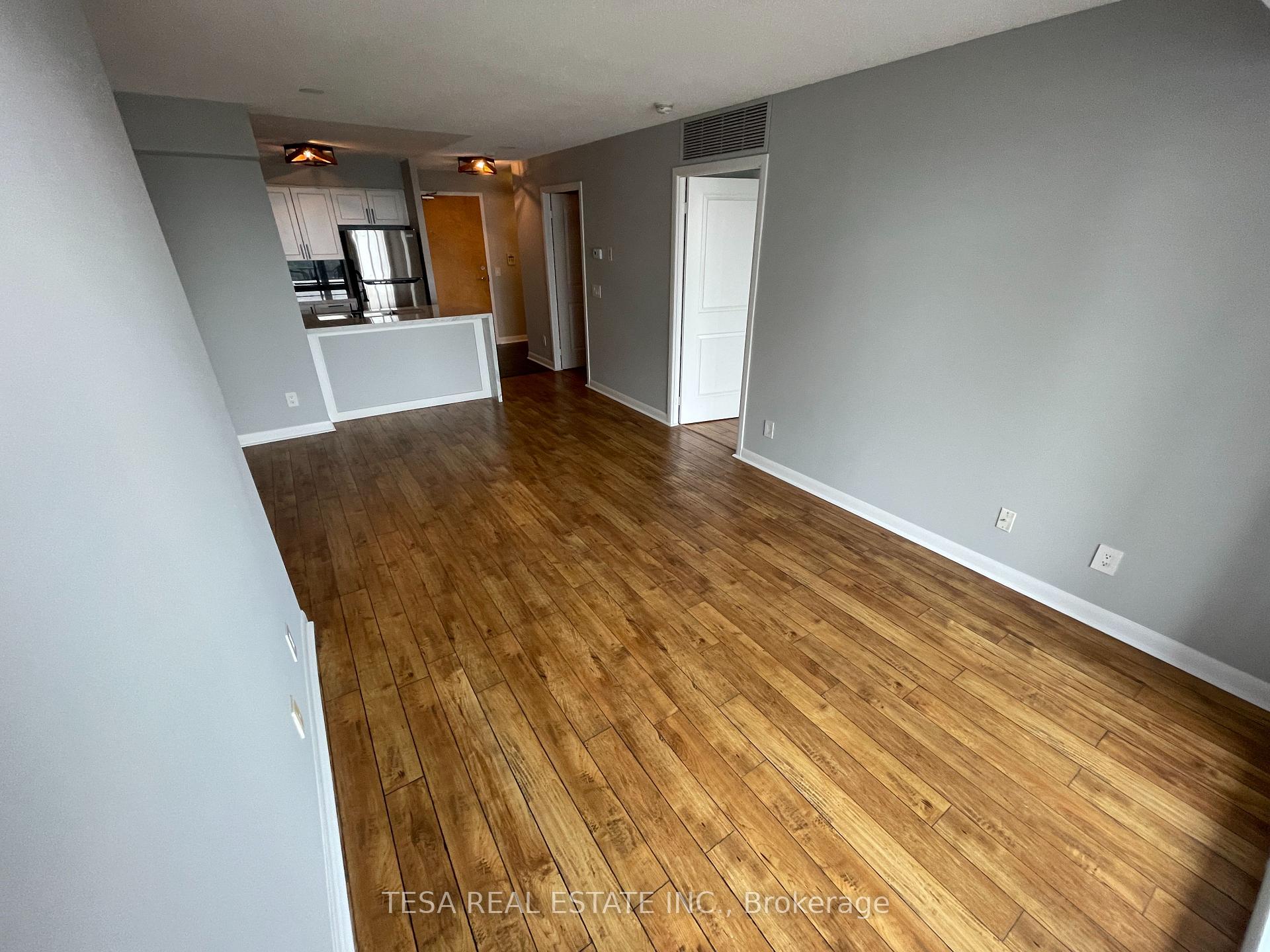 3 Bedrooms Condo at 4968 Yonge,  Toronto For sale