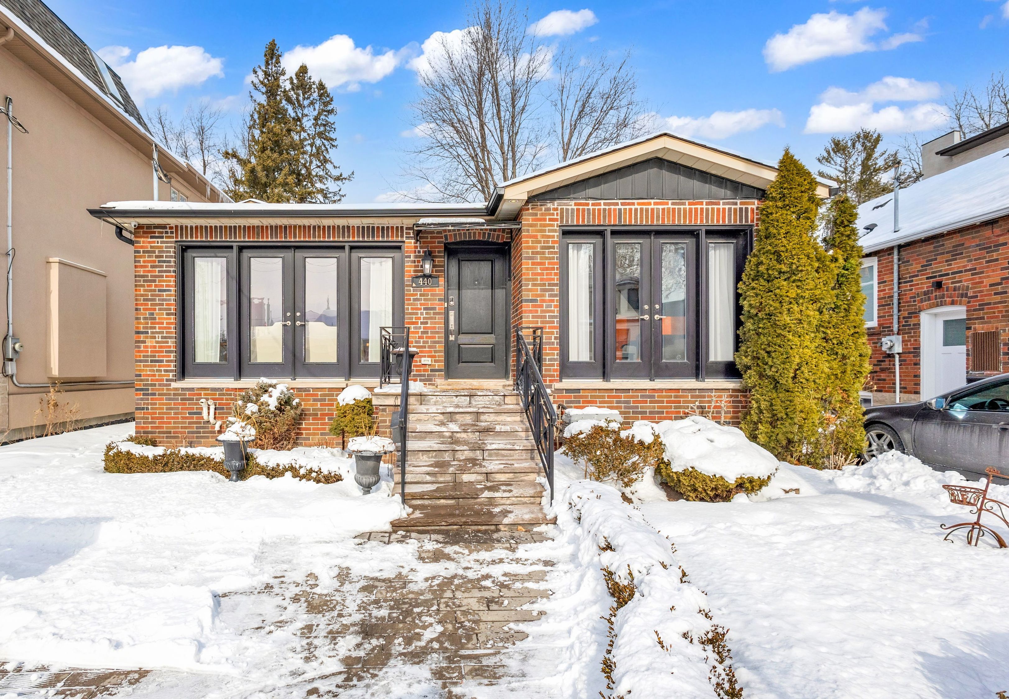 440 Glengarry Avenue
