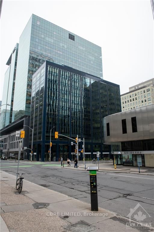 251 LAURIER