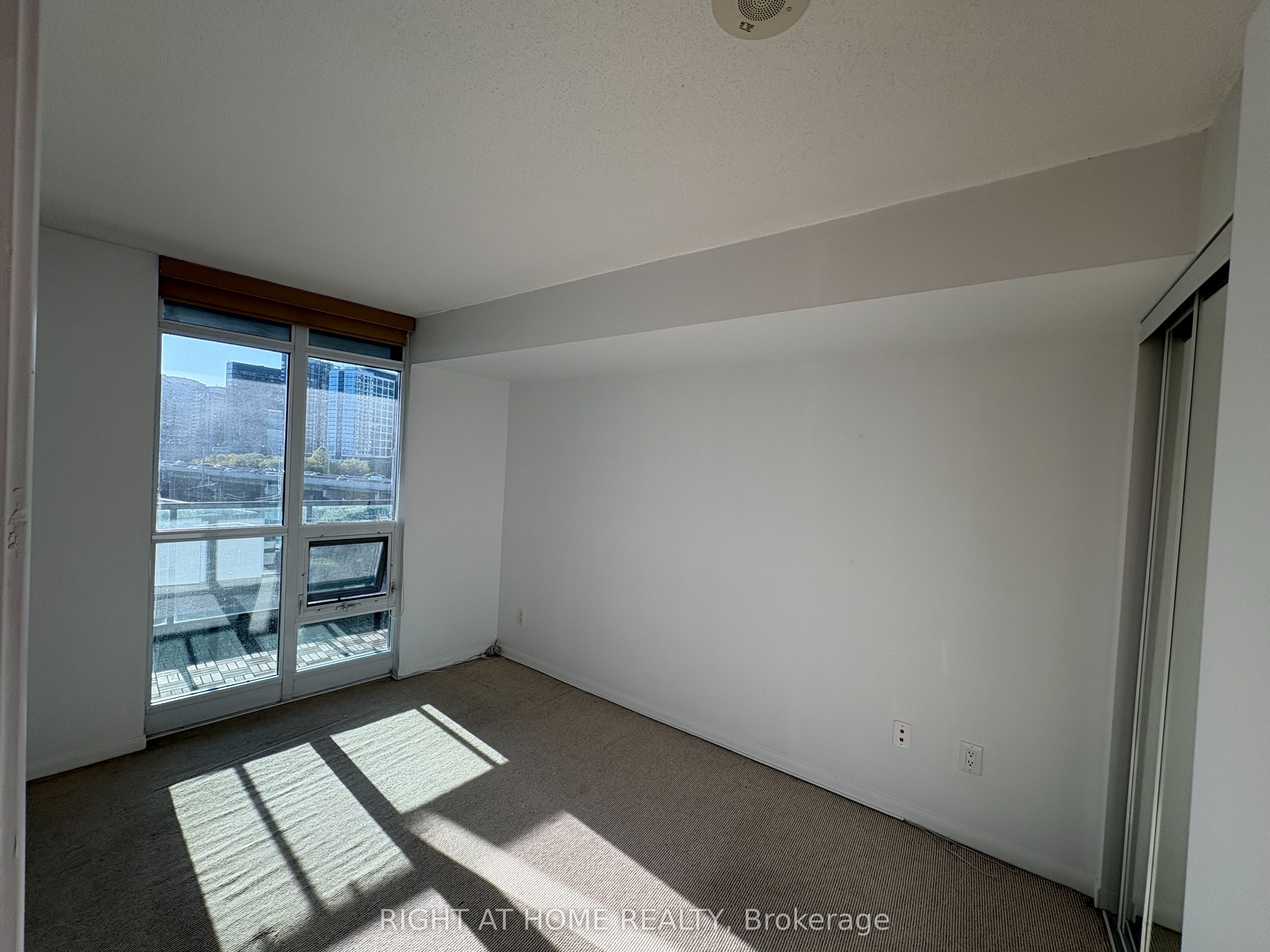 231 Fort York Boulevard, #1011