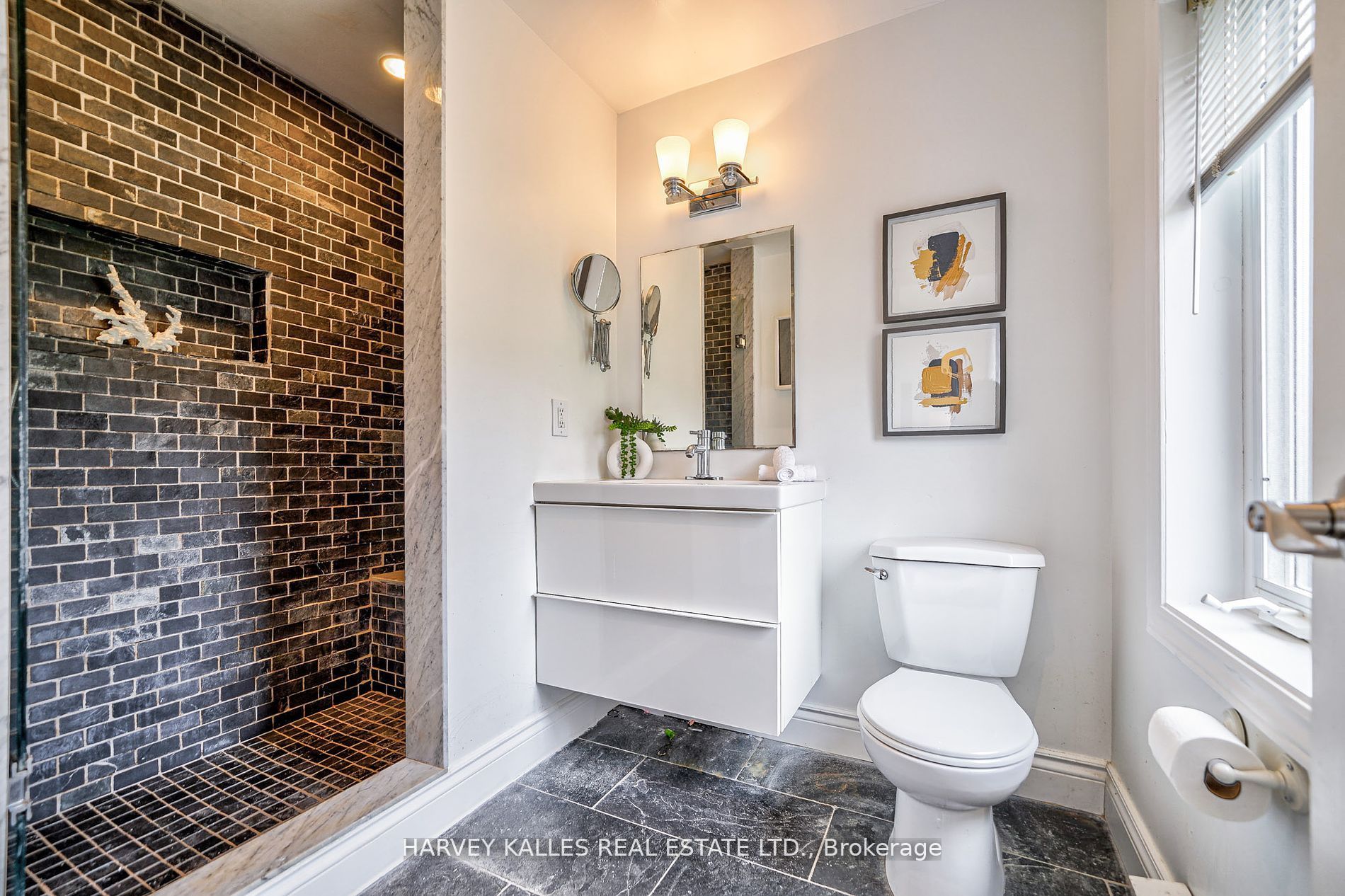 106 Gloucester Grove