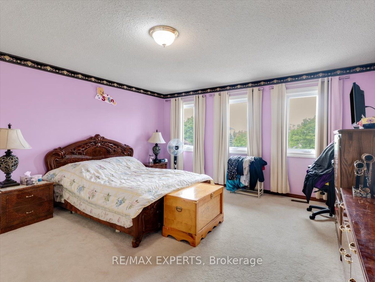 9 Cynthia Crescent