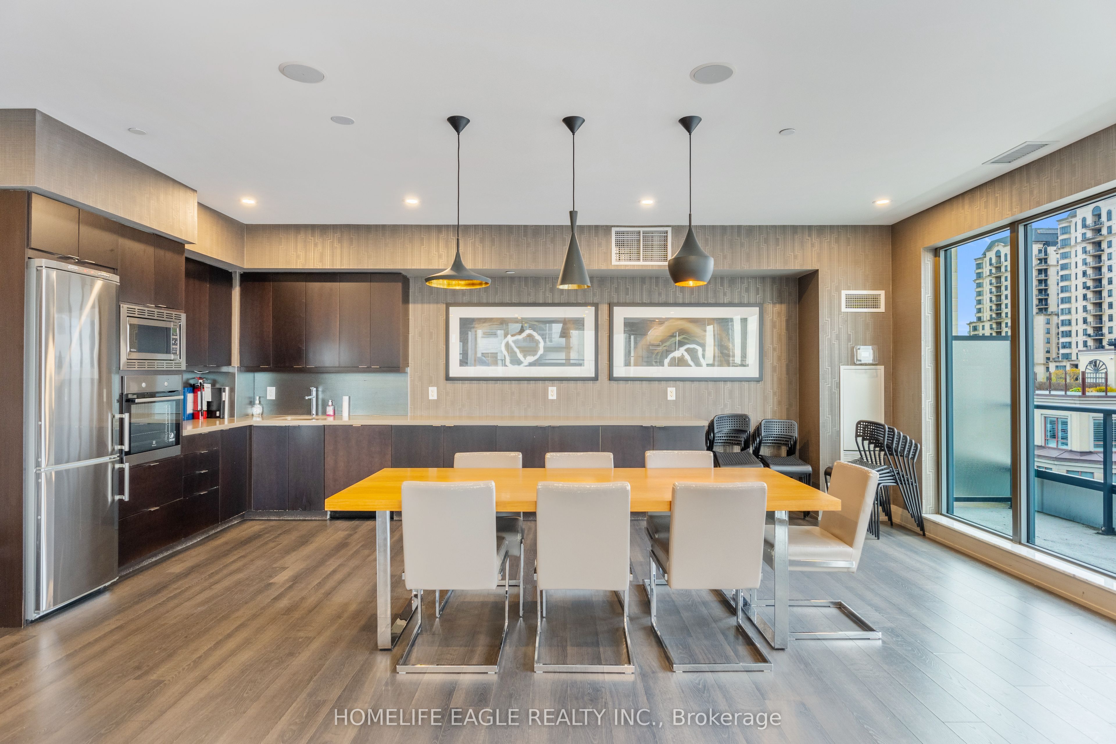 18 Rean Drive, #222