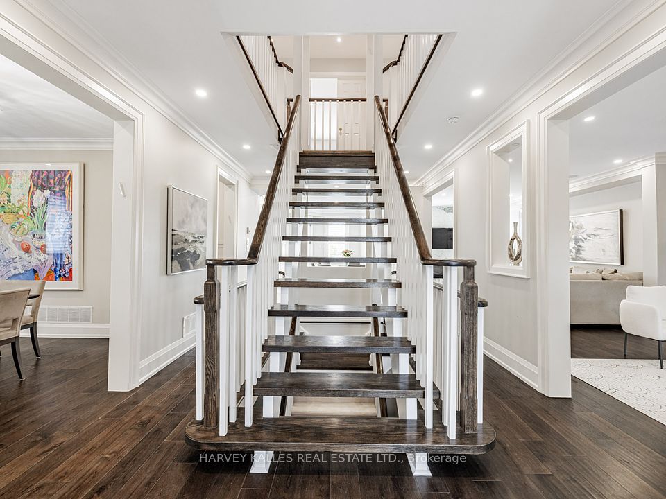 29 Falkland Place, Richmond Hill, ON L4C 9P3