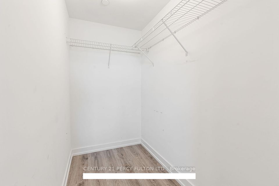 https://trreb-image.ampre.ca/uioLTqlaGWAMH0s7HkHhEo12yRvIZCKQBlGHkq8RtTo/rs:fit:960:960/wm:.5:so:0:50:.4/wmsh:10/wmt:PHNwYW4gZm9yZWdyb3VuZD0nd2hpdGUnIGZvbnQ9JzY4Jz5DRU5UVVJZIDIxIFBFUkNZIEZVTFRPTiBMVEQuLCBCcm9rZXJhZ2U8L3NwYW4-/L3RycmViL2xpc3RpbmdzLzQxLzAwLzc4LzA1L3AvNTk5ZjYxZmUtNjRlNS00OWU4LWIxMWItNjY2NjNkZjI0NmU4LmpwZw.jpg
