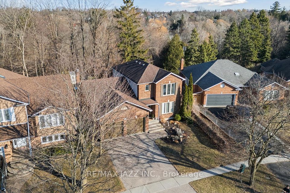 19 Valleycrest