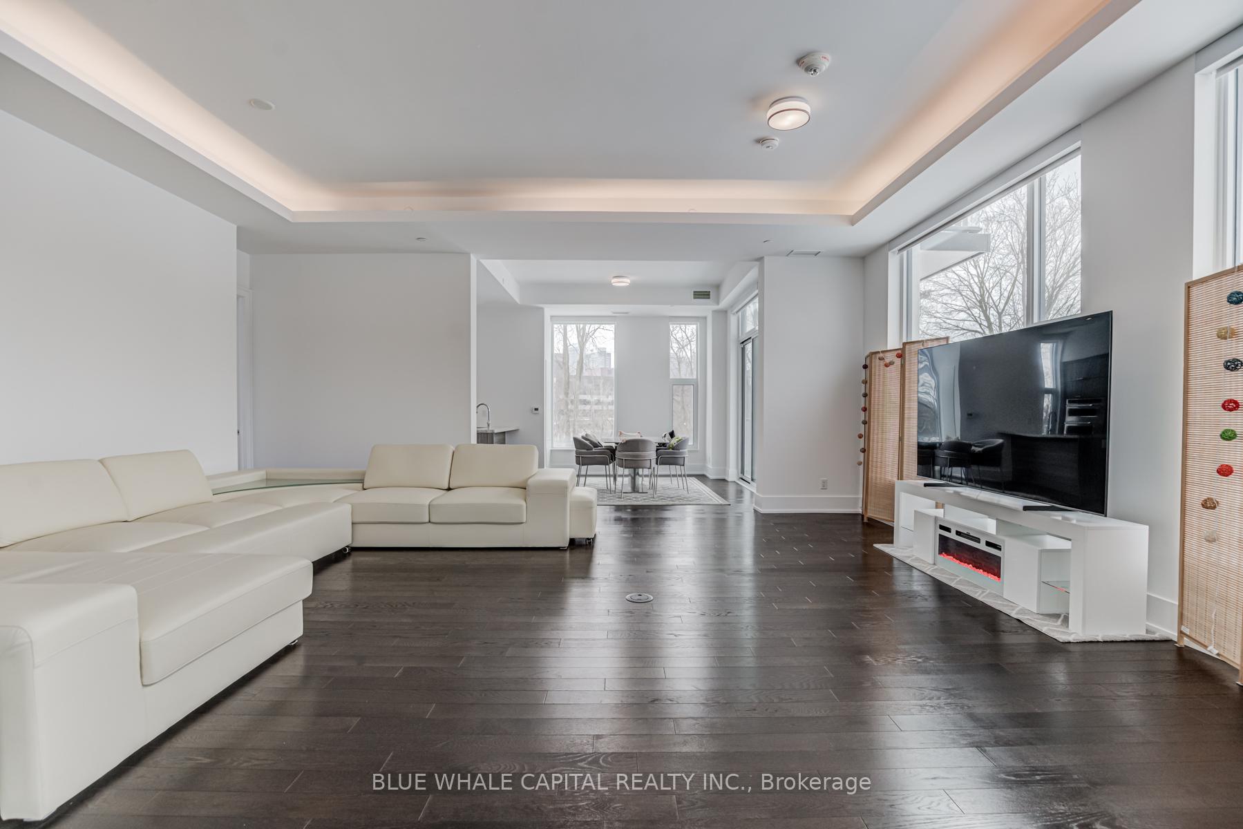 3 Bedrooms Condo at 25 Adra Grado,  Toronto For sale