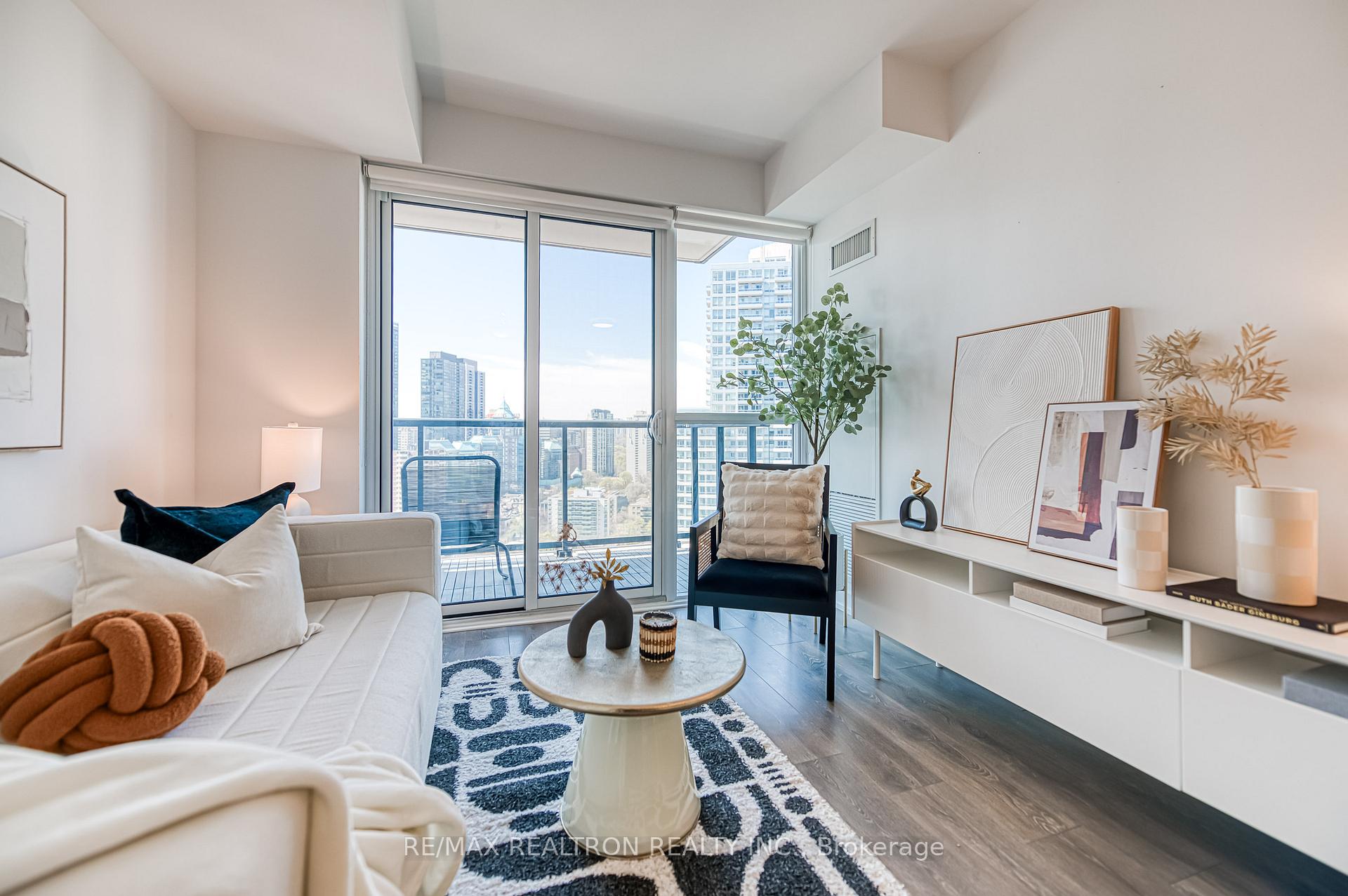 1 Bedroom Condo at 159 Wellesley,  Toronto For sale