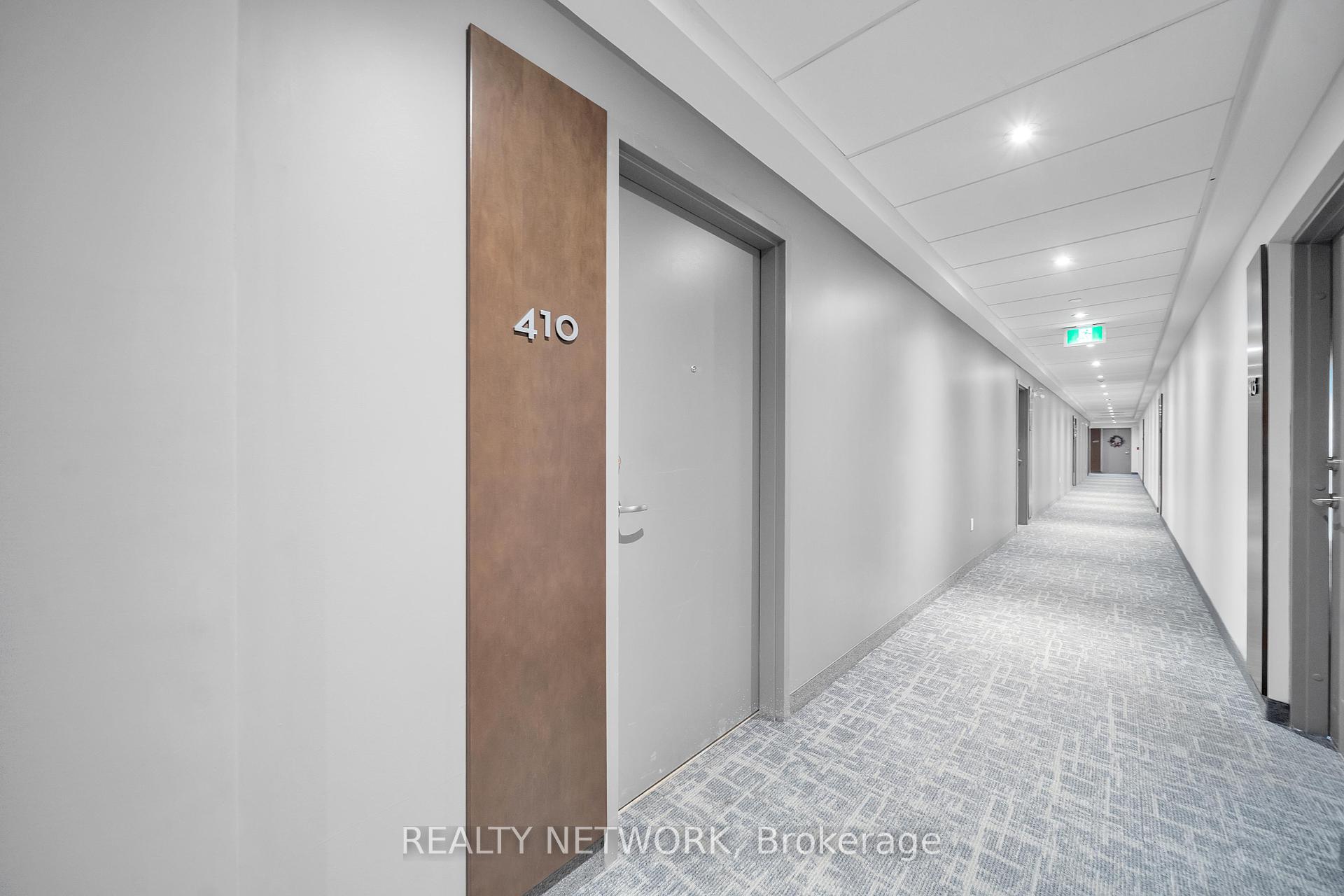 2 Bedrooms Condo at 1 Redfern, Hamilton For sale