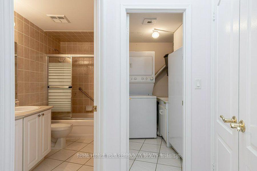 2 Bedrooms Condo at 2500 Rutherford, Vaughan For sale