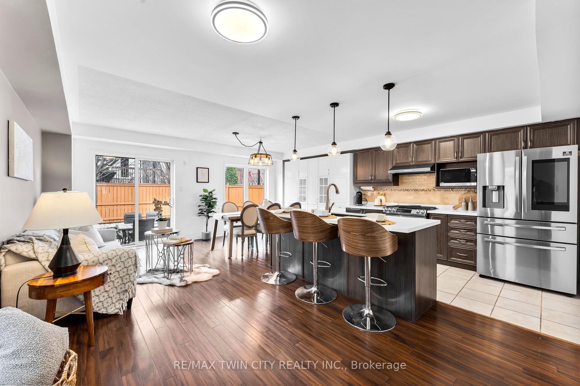 95 Bettina Place, Whitby, ON L1R 0G1