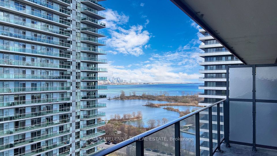 30 Shore Breeze Drive